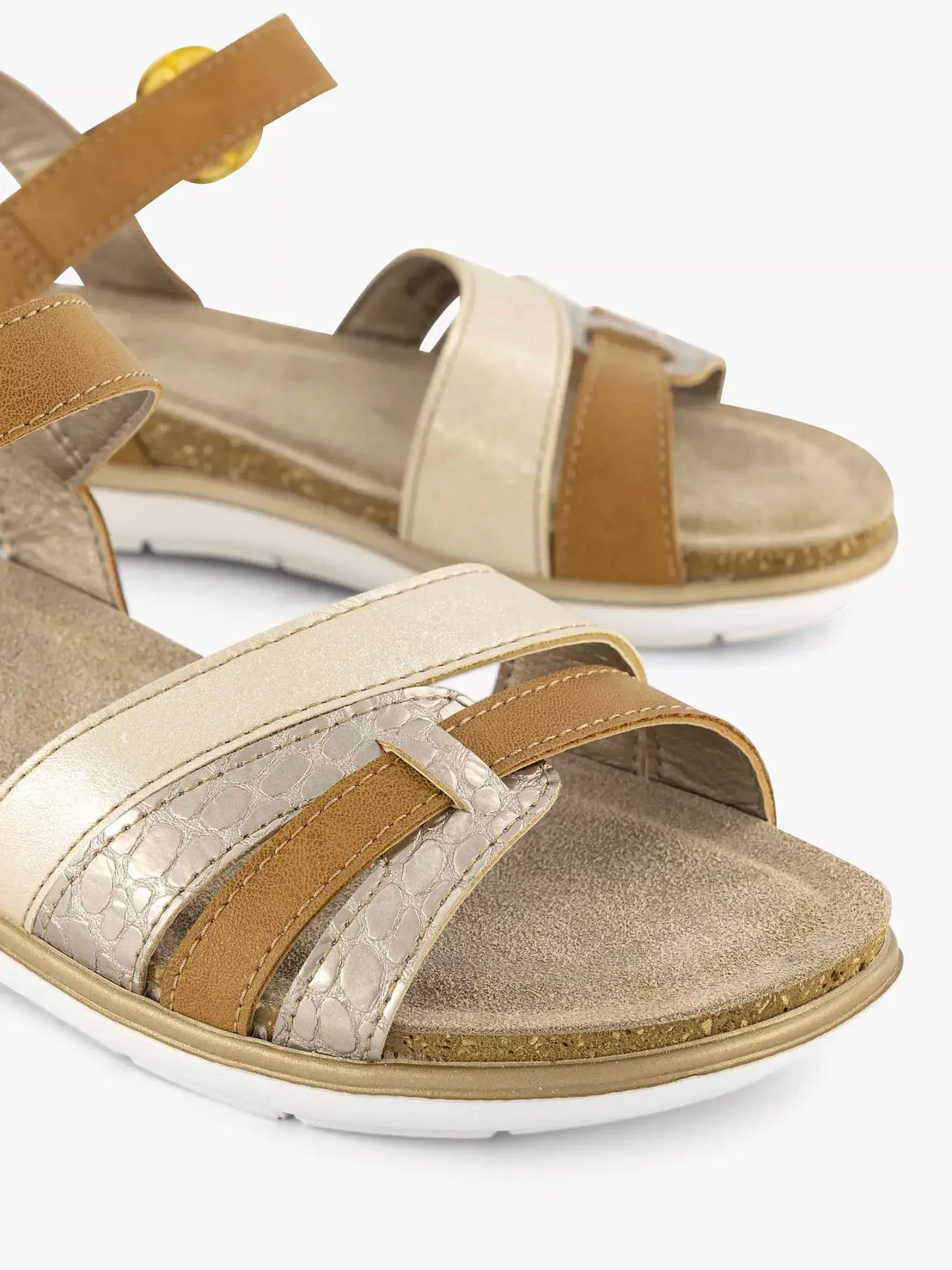 New Camel Sandaal Gespsluiting Dames Sandalen