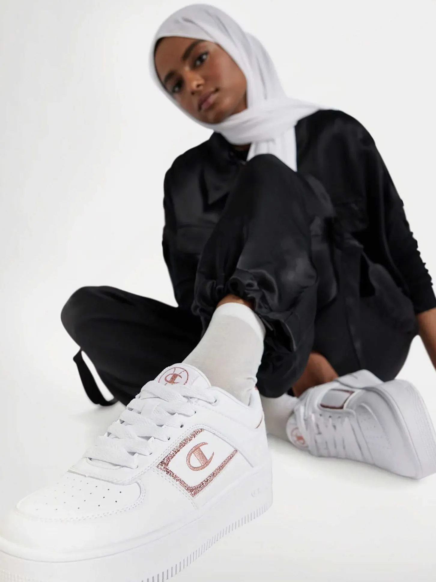 Online Witte Low Cut Shoe Foul Platform Dames Sneakers